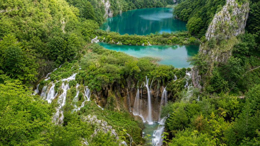 Turquoise lakes and waterfalls in Plitvice Lakes National Park, Croatia